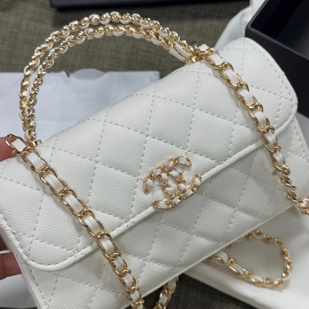 Chanel VIP Bag - Picture 2 of 7